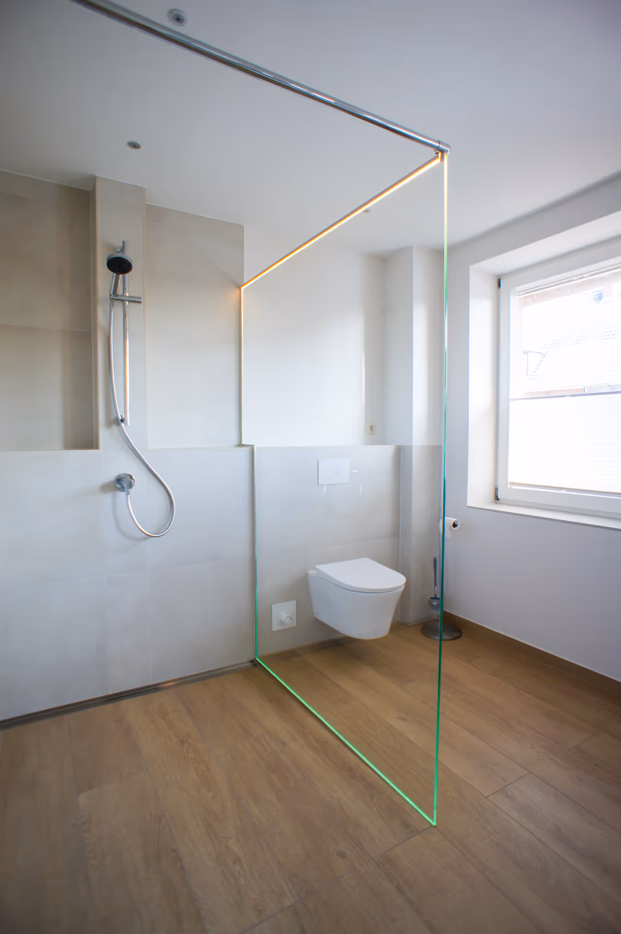 Badezimmermöbel, Projekt Rothe – Waschtisch und Badmöbel von Möbelobjekte, Foto 1