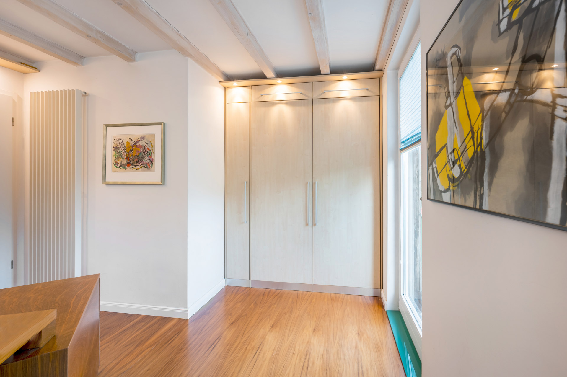 Multifunktionales Homeoffice & Gästezimmer in Volksdorf – ausklappbares Gästebett