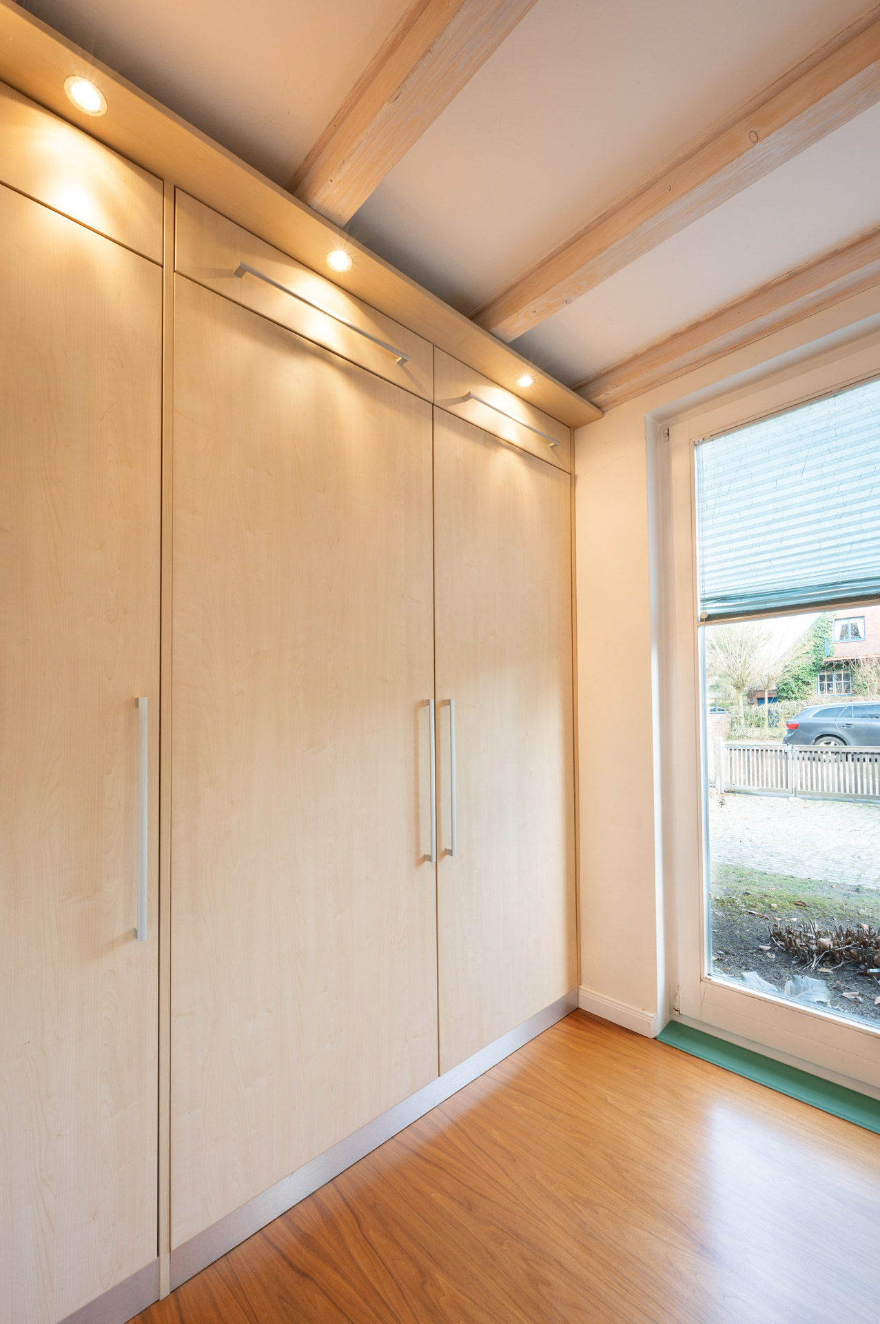 Multifunktionales Homeoffice & Gästezimmer in Volksdorf – ausklappbares Gästebett